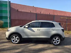 Volkswagen T-Cross T-Cross 1.0 TSI OPF DSG Style Bild 2
