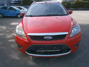 Ford Focus Titanium*Navi*LMF*SH*PDC*BC*Klimaautomatik*