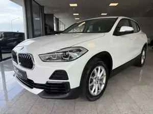 BMW X2 sDrive 18 i Advantage Automatik Navi LED PDC Bild 5