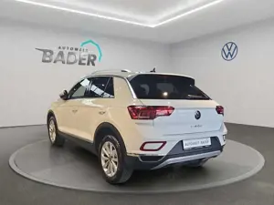 Volkswagen T-Roc 1.5 TSI Style DSG ACC LED Bild 4
