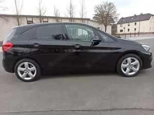 BMW 225 xe i Perfom Sport Line Pano Harman H.-Up Teilleder Bild 4