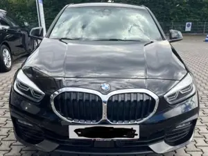 BMW 118 BMW 118i Automatik iA LiveCockPlus LED AcitveG+ PDC S