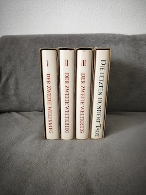 4x Vintage Bücher. 2. Weltkrieg Band 1-3 & Die letzten Hundert Tage. 1960er jahre. Kurt Desch Verlag
