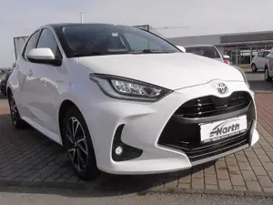 Toyota Yaris Hybrid,Automatik,Sitzhzg,Tempom.,Navi,Fernlichtass