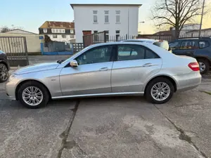 Mercedes-Benz E 200 CDI BlueEfficiency, Scheckheftgepflegt Bild 4