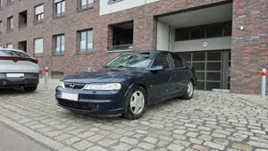 Opel Vectra Vectra B 2.2 Facelift Sport Zender