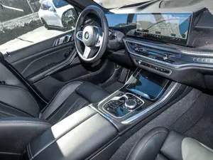 BMW X5 xDrive30d M Sport Pro PANO+HuD+HIIFI+AHK+CARBON+So Bild 3