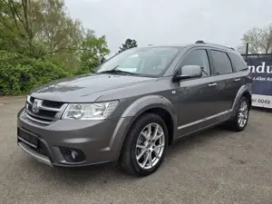 Fiat Freemont AWD 4x4 Automatik 7SITZER LEDER Navigation Tempoma