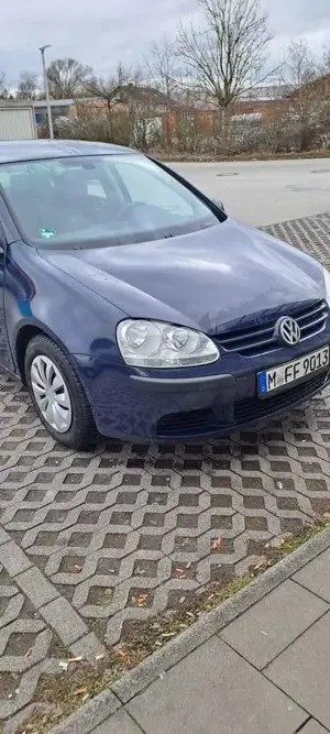 Volkswagen Golf 1.6 FSI Trendline
