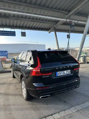 Volvo XC60 B4 D AWD Geartronic RDesign Bild 5
