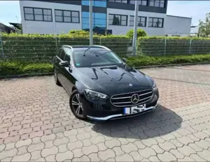 Mercedes-Benz E 220 E 220 d 4Matic (213.205)