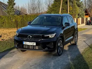 Volvo XC40 B5 AWD Ultra / Plus (USA Spec)