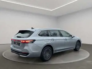 Volkswagen Passat Variant Elegance 2.0 TDI DSG LED+HUD+AHK Bild 4