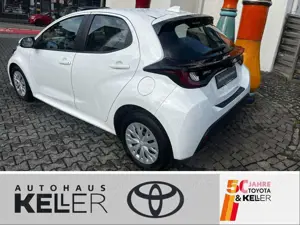 Toyota Yaris Hybrid Comfort Bild 2