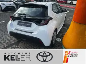Toyota Yaris Hybrid Comfort Bild 4