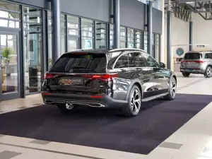 Mercedes-Benz E 220 E 220 d T 4M All-Terrain Burmester Pano AHK 360° Bild 3