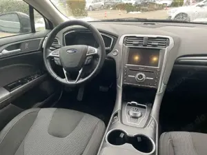 Ford Mondeo Kombi Titanium TDi150 Auto LED/NAV/el.AHK Bild 2