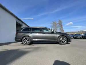Volkswagen Passat Variant 2.0 TDI DSG Business 150€ m.20% Anz. HeadUp Navi Bild 4