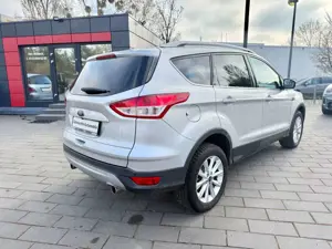 Ford Kuga Titanium,Automatik,Navi,Leder,4x4, Bild 3