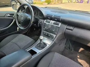 Mercedes-Benz C 180 C Sportcoupe Klimaautomatik/Tempomat/Alu Bild 2