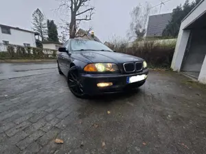 BMW 323 323i