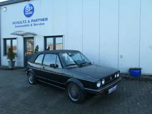 Volkswagen Golf 1 Cabrio 1.8 82 KW // Karmann Garagenfund