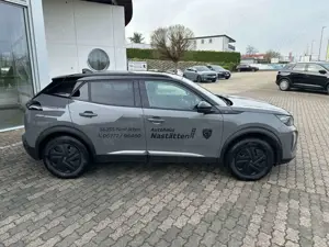 Peugeot 2008 Elektro 136 GT Bild 2