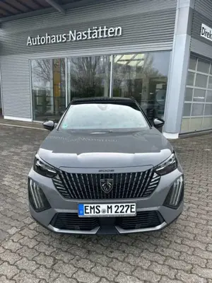 Peugeot 2008 Elektro 136 GT Bild 3