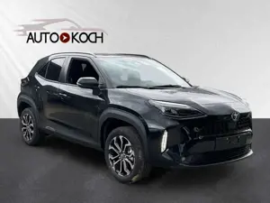 Toyota Yaris Cross - 1,5 l 4x2 Hybrid Teamplayer Navi Digitales Cockp