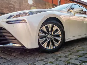 Toyota Mirai Executive !!! NUR 9700 KM !!! Bild 2