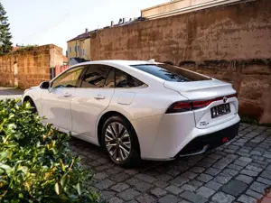 Toyota Mirai Executive !!! NUR 9700 KM !!! Bild 5