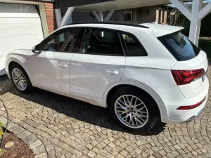 Audi Q5 50 TFSIe quattro s-line, AHK Glasd Luftfederung