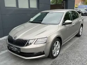 Skoda Octavia Lim. 1.8 TSI Clever NAVI DSG LED 1 HAND