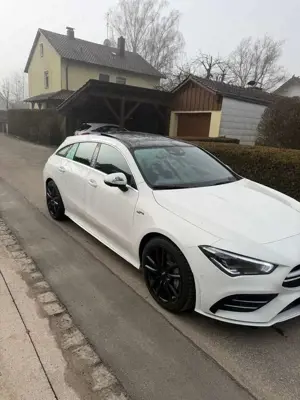 Mercedes-Benz CLA 35 AMG 4Matic Shooting B Speedshift 7G-DCT