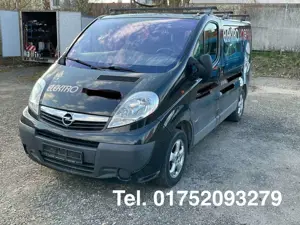 Opel Vivaro 2.0 dCi . Klima . 9 Sitze . Turbo-schaden