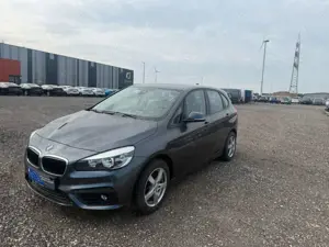 BMW 218 i Advantage /AHK/LED/PDC/TÜV/Klima 2-Zonen