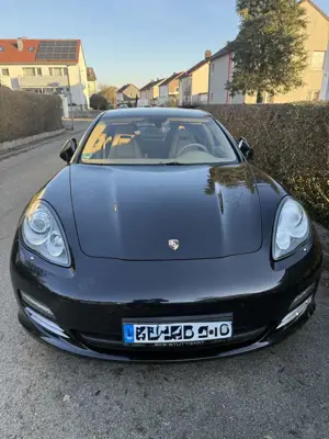 Porsche Panamera 4S