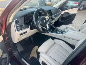 BMW X7 xDrive40d/SkyLounge/360/STH/ACC/HUD/FOND-ET/HK Bild 2