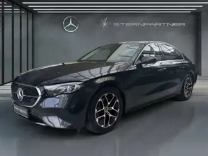 Mercedes-Benz E 220 d Avantgarde - Panorama - AHK - Distronic