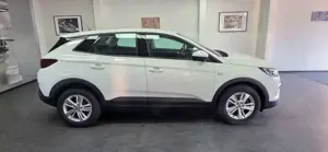 Opel Grandland X Edition 63.000 km TÜV 10/2027