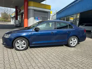 Volkswagen Jetta VI Match 1.6TDI Navi Pdc Shz Bild 5