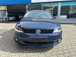 Volkswagen Jetta VI Match 1.6TDI Navi Pdc Shz Bild 3