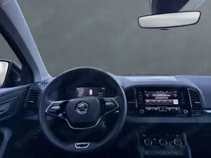 Skoda Karoq SELECTION 1.5TSI AHK+PDC+SHZ+ALU+KESSY+GRA Klima Bild 5