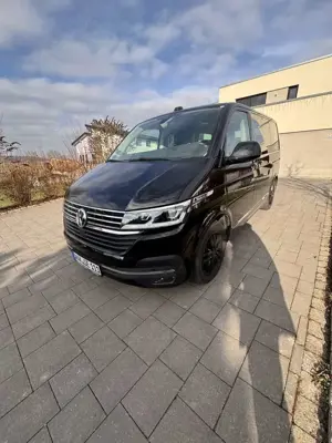 Volkswagen T6.1 Multivan Highline 4MOTION DSG, Leder, Standheizung uvm.