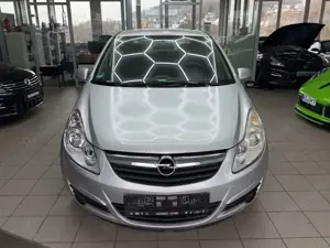 Opel Corsa D Edition Klimsa 4-Türer ZV TÜV 03/2028 Bild 2