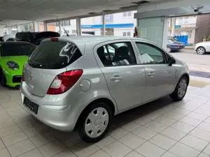 Opel Corsa D Edition Klimsa 4-Türer ZV TÜV 03/2028 Bild 5