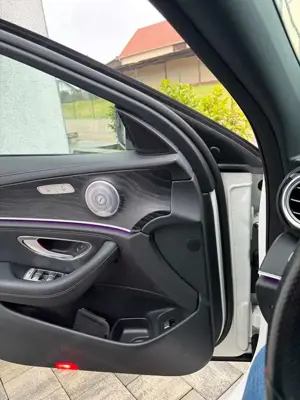 Mercedes-Benz E 300 E 300 de t Modell