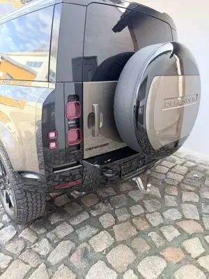Land Rover Defender Defender  90 Hard Top D250 X-Dynamic SE Bild 5
