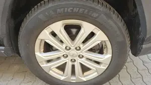 Toyota RAV 4 2.5 4x2 Hybrid Bild 3