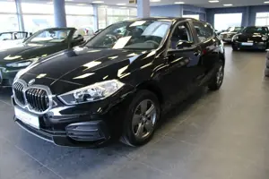 BMW 118 118d Aut. Advantage Bild 3